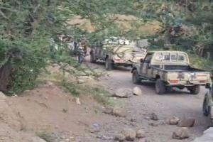 الحوثي يداهم قرى النادرة ويختطف 20 مدني بعد خلاف مواطن مع أحد القيادات