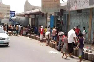 باحث نفطي يحمل الحكومة مسؤولية تفاوت أسعار الغاز بين المحافظات وتفاقم الأزمة