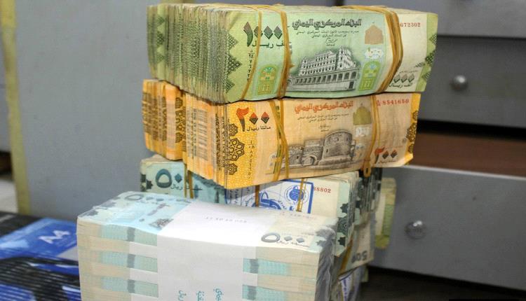 الريال اليمني يواصل استقراره أمام الدولار والسعودي