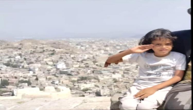 وفاة طفل متأثرًا بإصابته بعد دهسه بمركبة تابعة لحراسة محافظ تعز