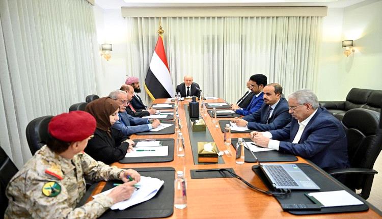 مجلس الدفاع اليمني يتخذ قرارات لرفع الجاهزية وردع الحوثي 