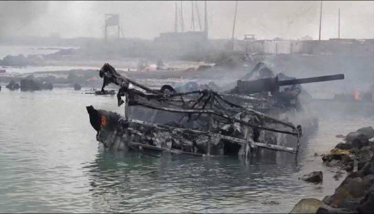 تجدد القصف الحوثي بالصواريخ على ميناء ومدينة المخاء 