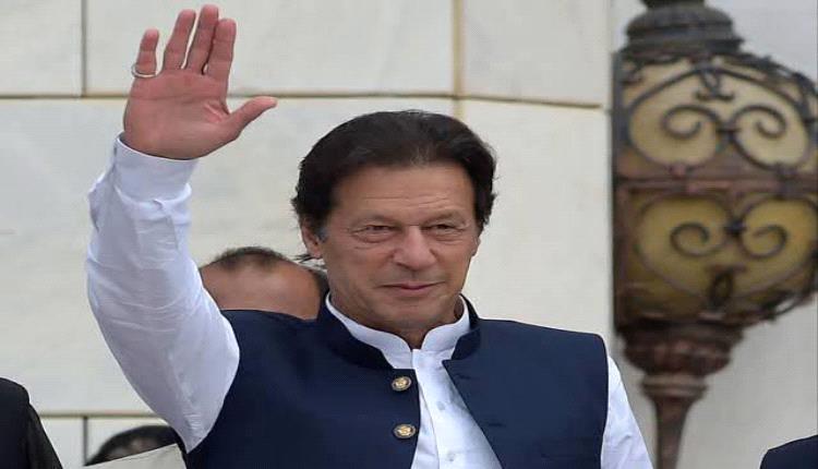 المحكمة العليا تأمر بنقل عمران خان من السجن إلى المستشفى