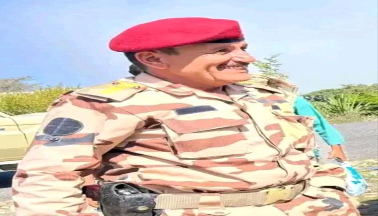 بلاغ للرئاسة والنيابة العامة.. قائد جبهة الصلو يُهدد إعلامي بالاعتقال والمطاردة بدلاً من دك الحوثيين