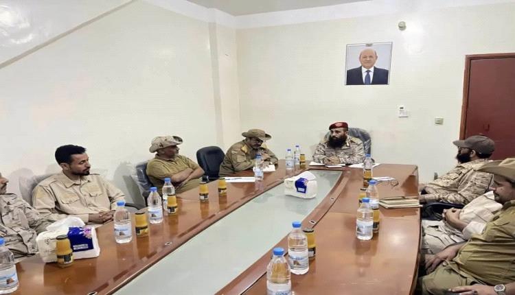 تحرك عسكري يفاجئ الحوثيين.. إعادة انتشار القوات على حدود لحج وتعز