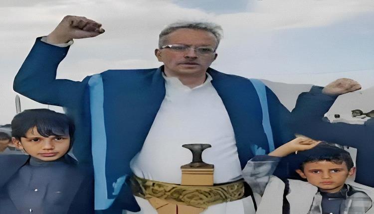 الحوثي يمدد اعتقال صحفي موالي لهم دون محاكمة في صنعاء بعد فضحه قضايا فساد داخل الجماعة