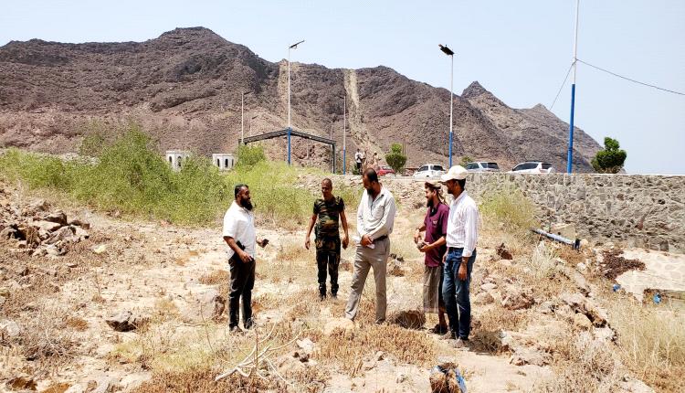 مدير عام التواهي يوجه بتنفيذ مشروع حفر بئر وإنشاء خزان مياه في القلوعة لتلبية احتياجات المواطنين