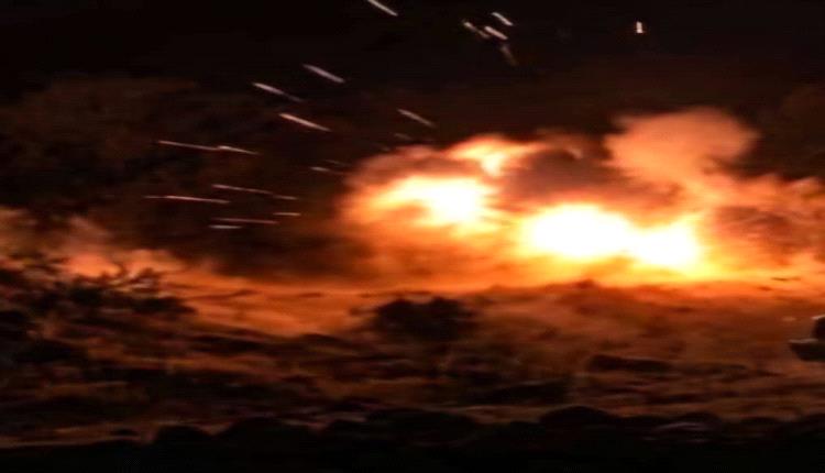 غارة جوية تدك مخازن وتجمعات حوثية في دمت وخسائر الجماعة كبيرة