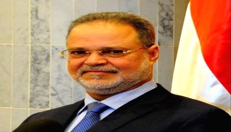 المخلافي يكشف: مسؤولون يمنيون يسربون أسرار الدولة للسفراء الأجانب من أجل النفوذ والمناصب