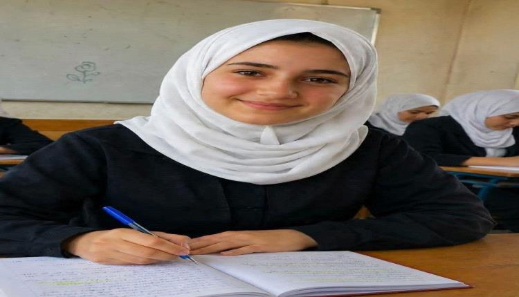 اللجنة العليا للاختبارات تقر اعتمد الطالبة السورية رؤى شيخ الأولى على مستوى محافظة المهرة