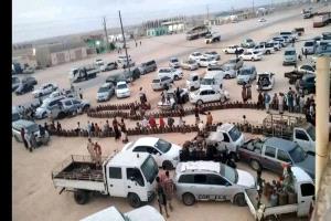 أزمة وقود وغاز خانقة تضرب المهرة.. وتجار السوق السوداء يجنون الأرباح