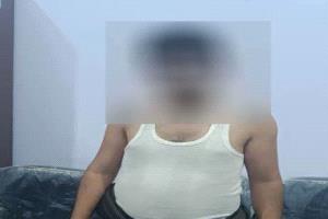 شرطة دار سعد تضبط متهماً بقتل صديقه خلال أقل من ساعة من ارتكاب الجريمة