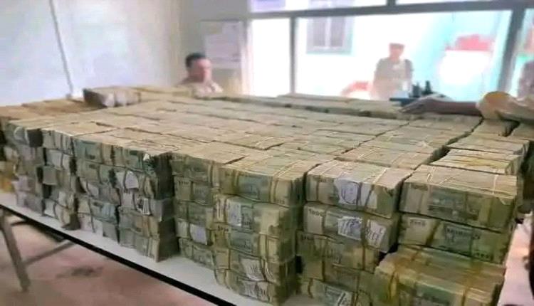 محافظ البنك المركزي يكشف حقيقة حاويات ضخمة من الأموال تم سحبها من الميناء