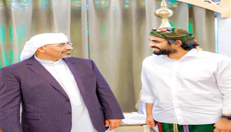 يعرف مكانه ولا يستطيع الحديث.. مسؤول بارز في الانتقالي: لهذا السبب لم يظهر الزُبيدي 