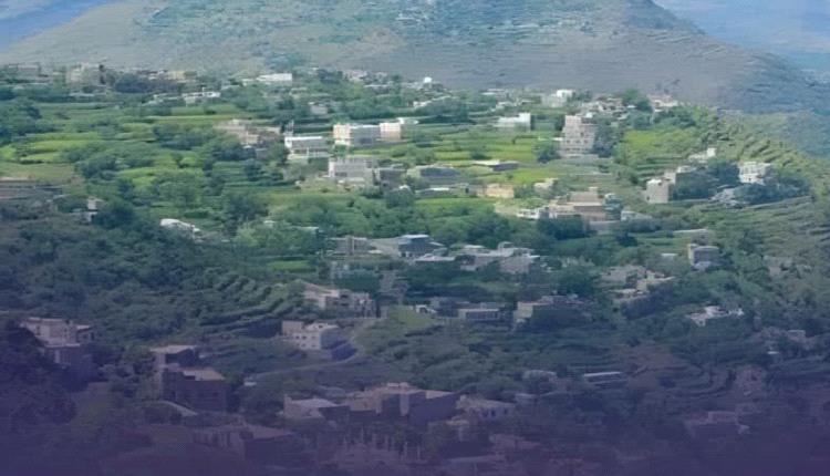 مسلح يفجر قنبله وسط مجلس مقيل ويتسبب بمقتل وإصابة 7 اشخاص في تعز