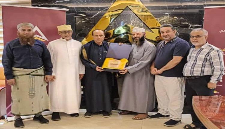 مؤسسة السرطان بعدن تكرم بنك عدن الاسلامي تقديرا لدعمه السخي في خدمة مرضى السرطان 