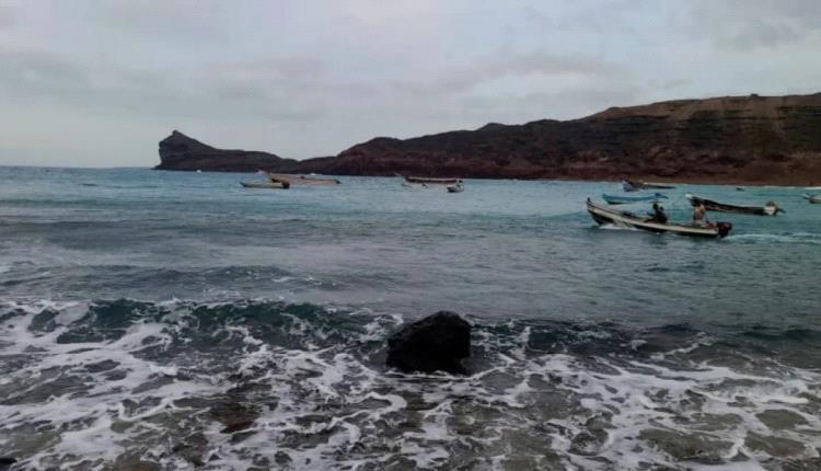 فرق انقاذ محلية تنجح في العثور على صيادين يمنيين مفقودين في البحر الأحمر