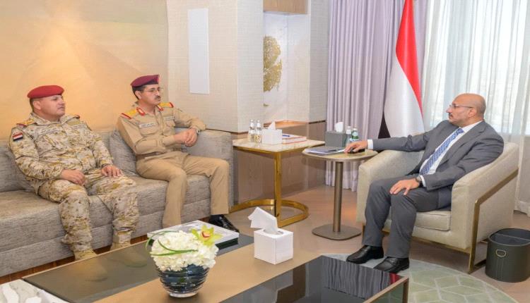 طارق صالح يحدد لوزير الدفاع الأولويات القصوى