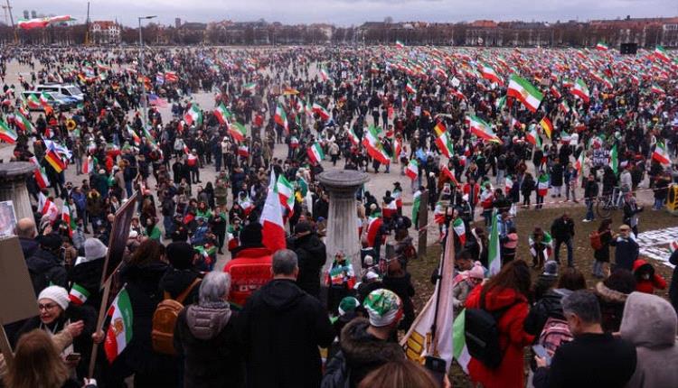 200 ألف متظاهر ضد السلطات الإيرانية في ميونيخ