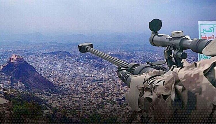 كاتبة تتعرض لعيار ناري من قناص حوثي في تعز