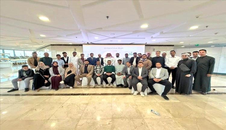 أول صورة لطاقم قناة الجنوب اليوم مع السفير السعودي في الرياض