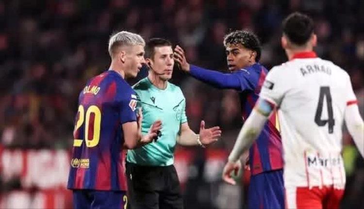 ضربة مؤلمة جديدة.. برشلونة يخسر ديربي كتالونيا ويتراجع عن الصدارة 