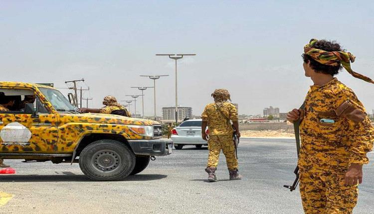 المهرة.. ضبط مروّج مواد مخدرة في منفذ شحن