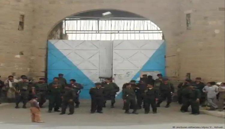 الحوثيون يتهيأون لحالة طوارئ غير مسبوقة مع تصاعد التوتر الإقليمي