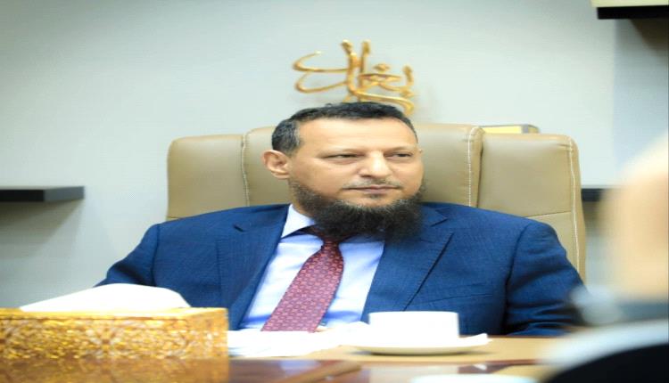 لجنة رسمية و"دائمة" في عدن لمعالجة قضايا الموظفين والمواطنين