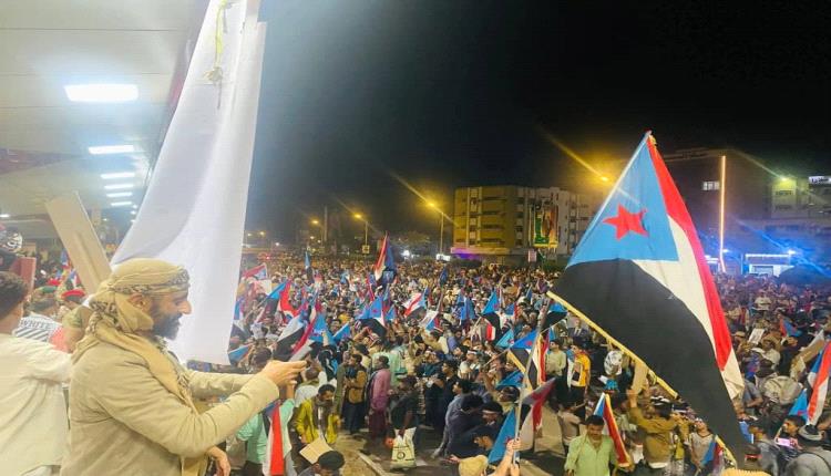 مليونية عدن توجه رسالة هامة للسعودية بشأن ممارسات الحكومة والحوار.. نص البيان 