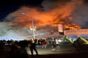 ارتفاع حصيلة ضحايا حريق محل تجاري إلى 30 حالة بينهم طفل