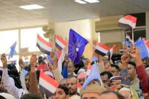 بين البراغماتية والتناقض.. واشنطن وإشكالية التحالف مع “الإصلاح” في اليمن