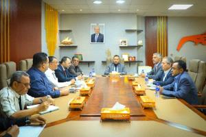 وزير الدولة يؤكد أهمية نقل مقار وعمليات المنظمات الدولية من مناطق الحوثي إلى عدن