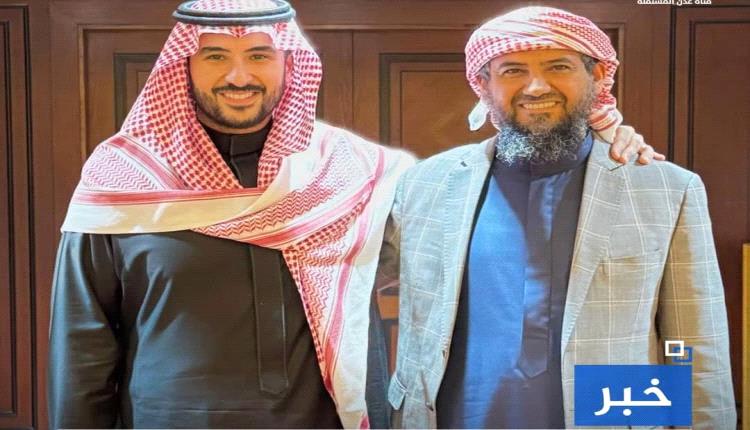 أول قيادي بارز في الانتقالي يصل إلى الرياض لعقد لقاء مع وزير الدفاع السعودي