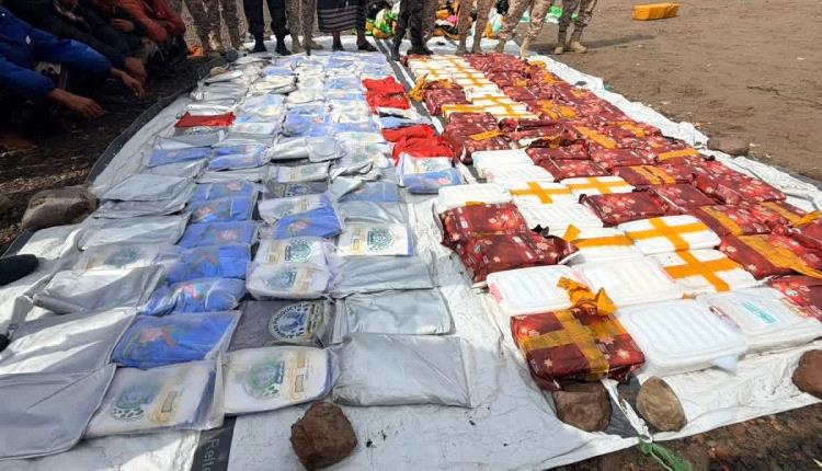 العمالقة تضبط ربع طن من المخدرات على متن قارب في باب المندب