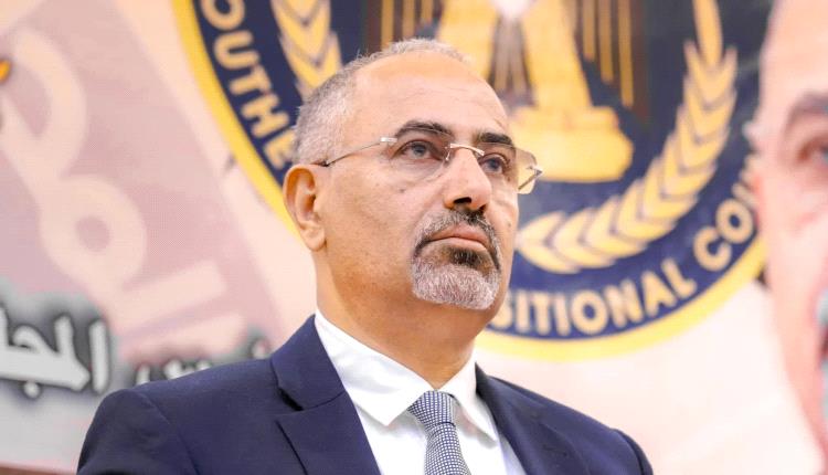 طائرة ستُقلع برئيس الانتقالي مع 61 قيادي رفيع من عدن صوب هذه الدولة بعد لحظات