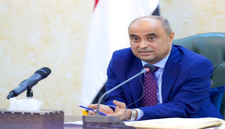 بن بريك يصدر توجيهات عاجلة لسلطة حضرموت