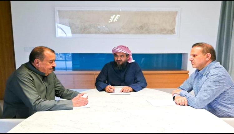 ‏لقاء جنوبي رئاسي - انتقالي يناقش تطورات الأوضاع السياسية والأمنية في الساحة الوطنية