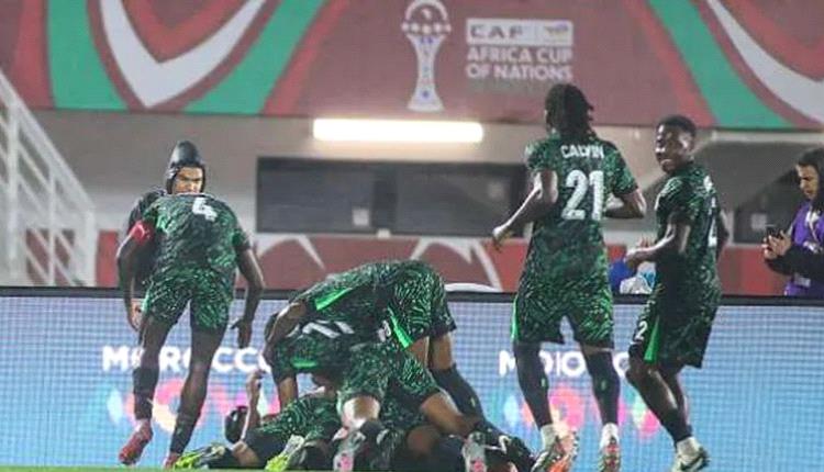 منتخب نيجيريا يهدد بعدم خوض مباراة الجزائر في ربع نهائي كأس إفريقيا