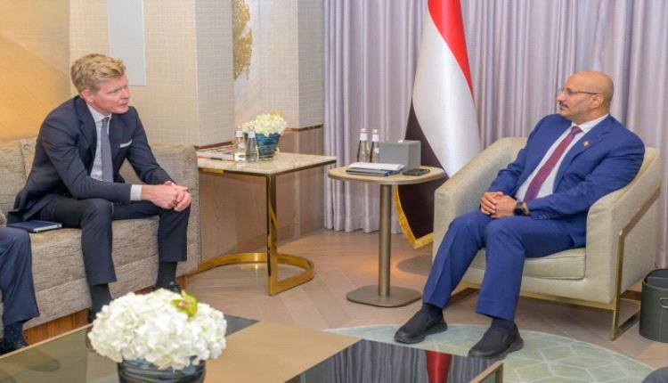 طارق صالح يؤكد التزام مجلس القيادة الرئاسي بمعركة استعادة الدولة 