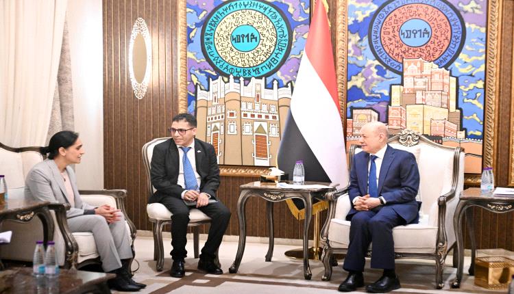 العليمي يعلق على اعلان الانتقالي الجنوبي ويوضح أولويات المرحلة القادمة