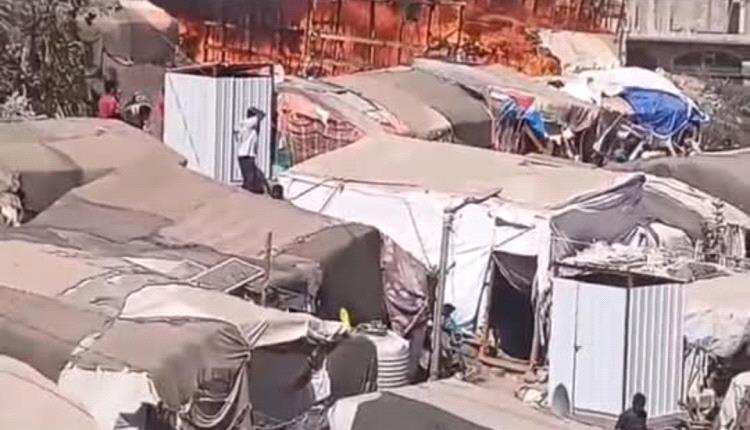 حريق هائل يلتهم مخيم اللاجئين في قعطبة بالضالع ويترك عشرات الأسر بلا مأوى