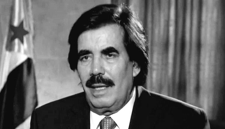 توفي اليوم السبت 18 يناير 2026، الرئيس الجنوبي الأسبق لجمهورية اليمن الديمقراطية الشعبية علي سالم البيض في العاصمة الإماراتية ابوظبي عن عمر تجاوز 90 عامًا. #اليمن 