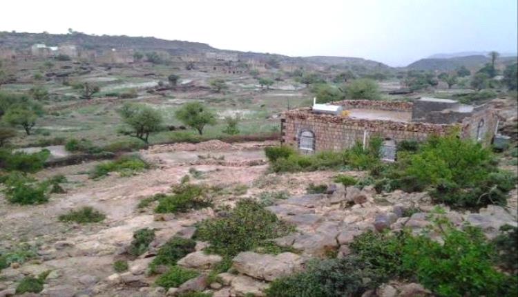 مقتل وإصابة 3 اطفال في تعز