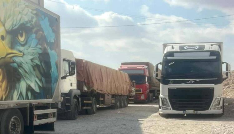 التجار يكشفون ازدواج جمركي: ندفع في الوديعة ونُجبر على الدفع مجددًا في المكلا