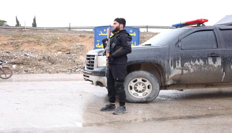 الداخلية السورية تنتشر في مدينة الطبقة بعد انسحاب قسد  