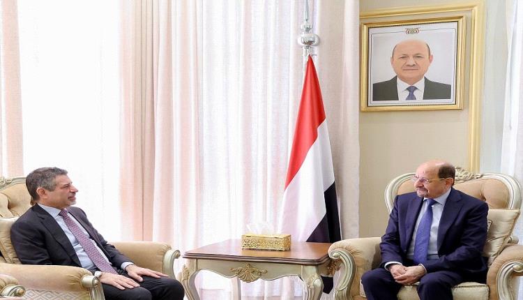 الزنداني يبحث مع السفير الأمريكي تطورات الأوضاع في اليمن وأولويات حكومته