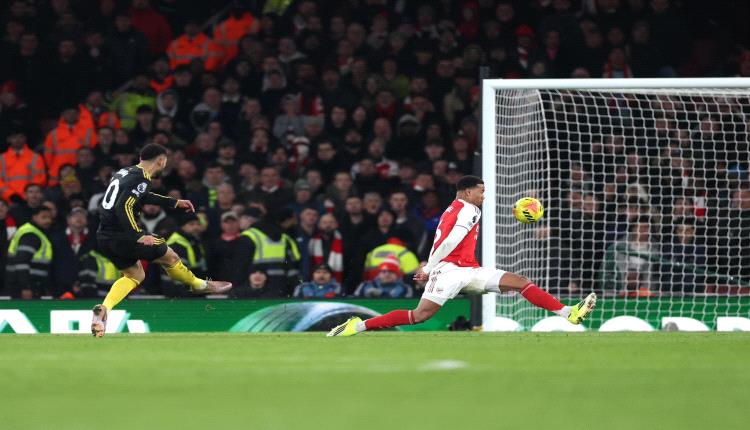 مانشستر يونايتد يصعق آرسنال ويشعل سباق الصدارة 