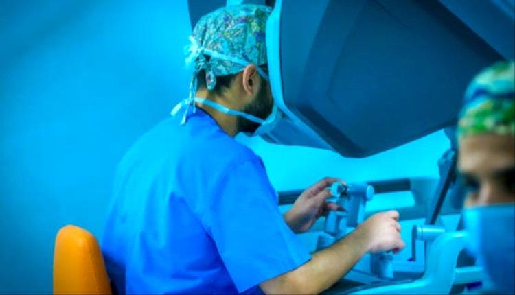باستخدام الجراحة الربوتية.. مستشفى سعودي ينجح في عملية زراعة كبد من متبرعين أحياء 