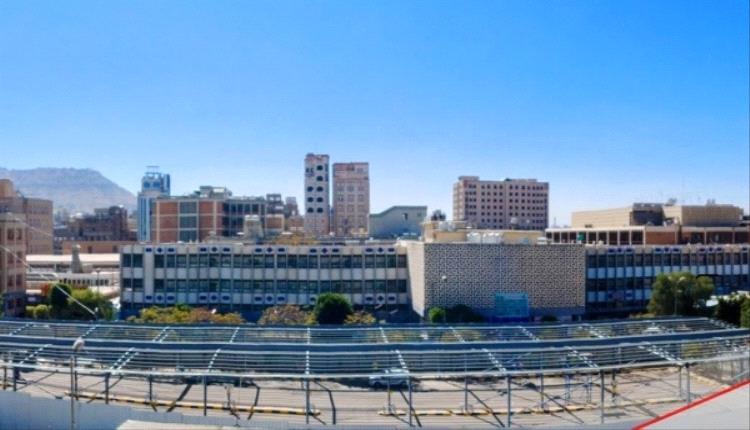 احتجاجات غاضبة تهز أكبر مستشفى حكومي في صنعاء 